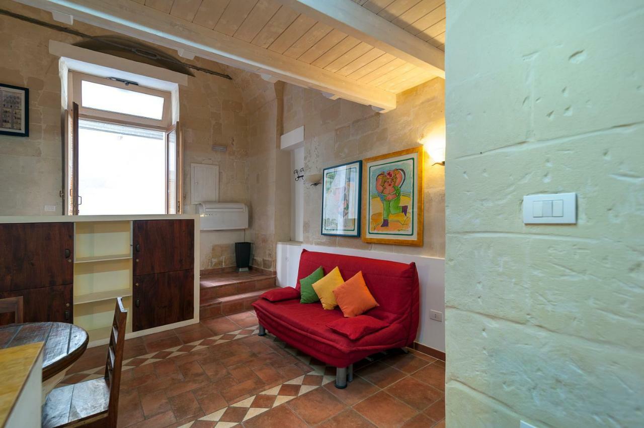 Apartamento Dimora Dei Baroni Lecce Exterior foto