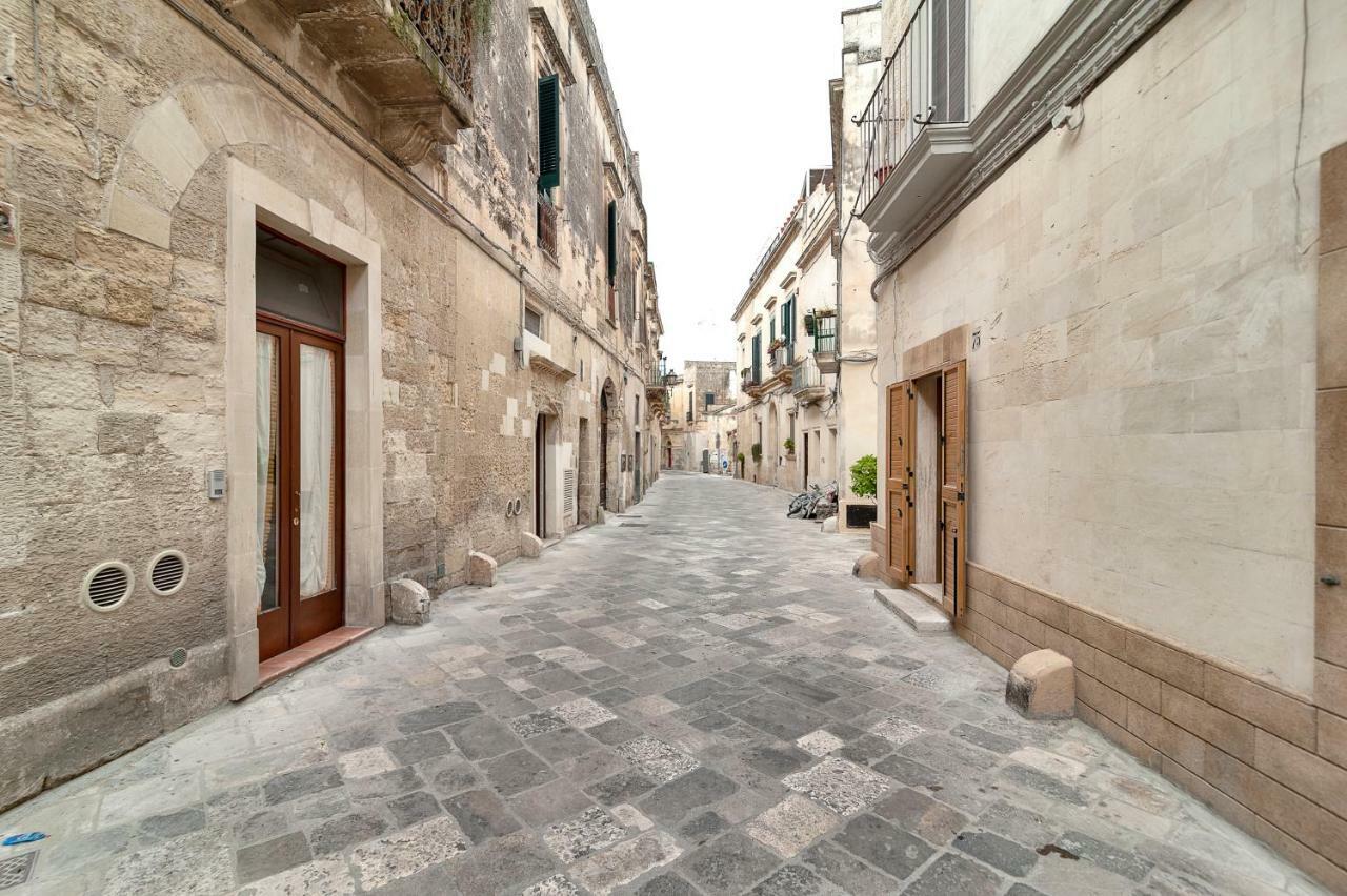 Apartamento Dimora Dei Baroni Lecce Exterior foto